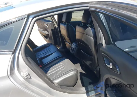 2016 Chrysler 200 S z USA, uszkodzony, nr VIN 1C3CCCDG2GN179625